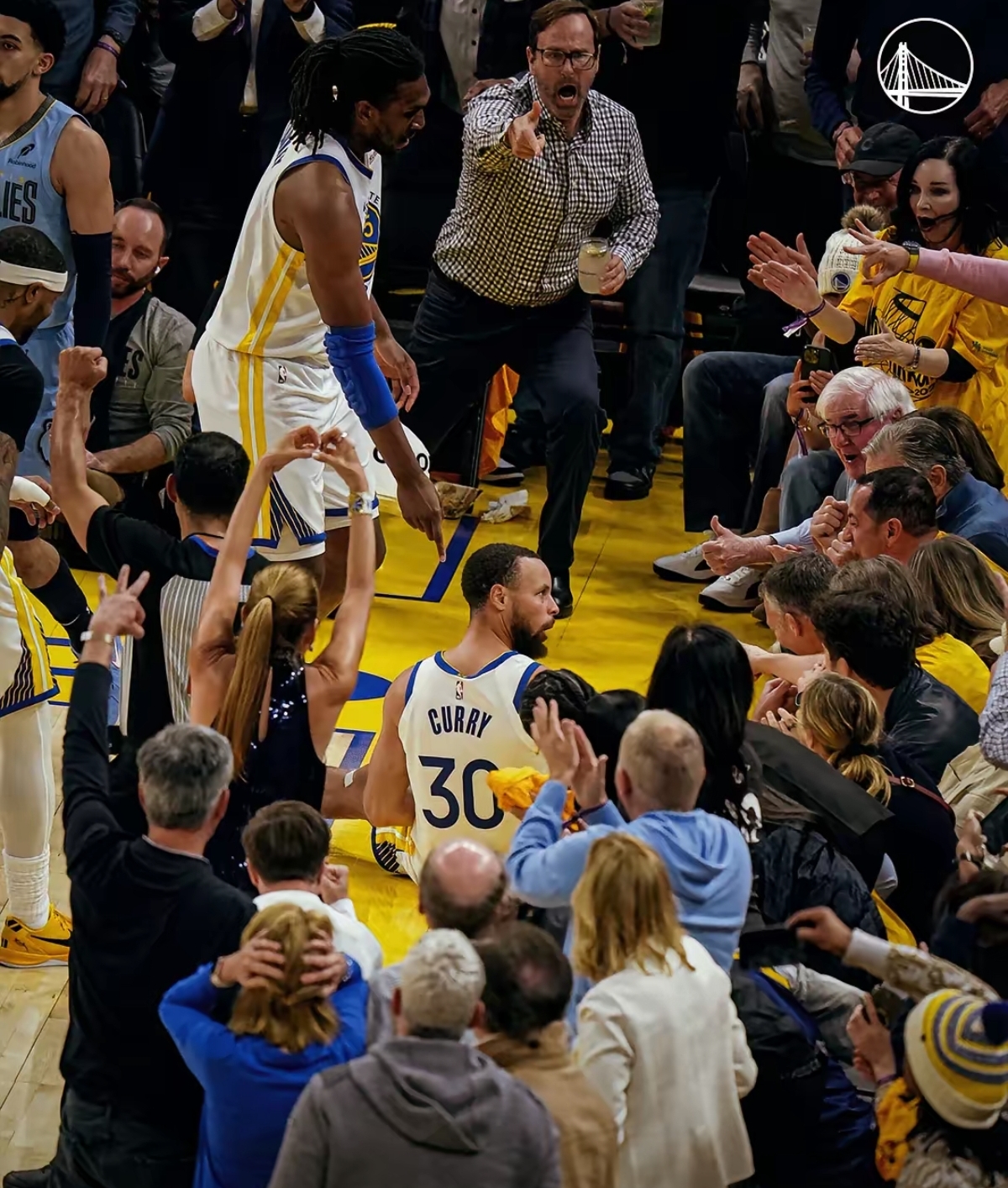 爱游戏app-篮球比赛中一球得几分